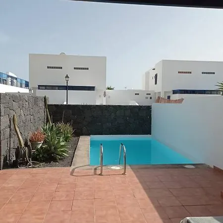 Casa En Con Piscina Privada Y Cerca De Marina Rubicon Playa Blanca (Lanzarote)